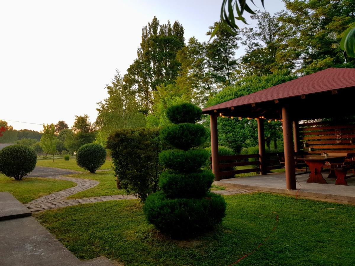 Kuca Za Odmor Rubic Villa Vinkovci Exterior foto